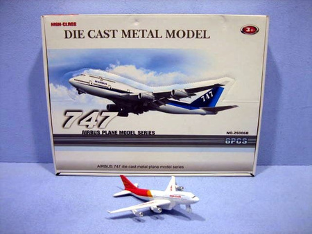 SAMOLOT METAL 747 PASAZERSKI *6 BOX