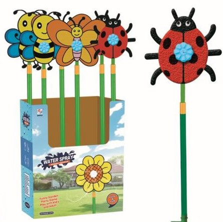 ZRASZACZ OGRODOWY OWADY, pak 18,
display 6, trzy wzory: biedronka, motyl i pszczoła, zreszacz do podlewania roślin i zabaw w ogrodzie,
długość sztuki ok. 95 cm
wymiary: 34 x 61 x 48 cm