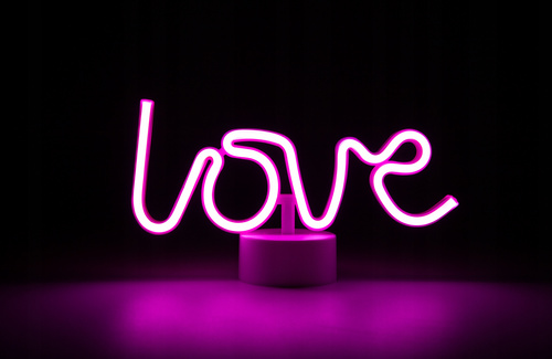 LAMPA NEON STOJĄCA BIURKOWA NAPIS LOVE