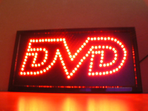 TABLICA NEON DVD KARTON