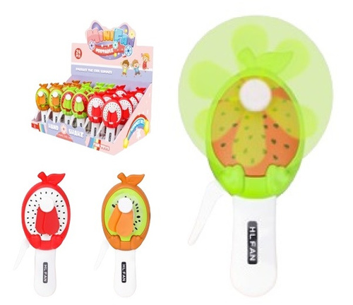 WIATRACZEK RĘCZNY OWOCE, pak 288 
display 24, wiatraczek wygodny do trzymania w dłoni, różne kolory i wzory owoców, 
wymiar wiatraczka: 8 x 16 cm
wymiary display: 39 x 23 x 37 cm