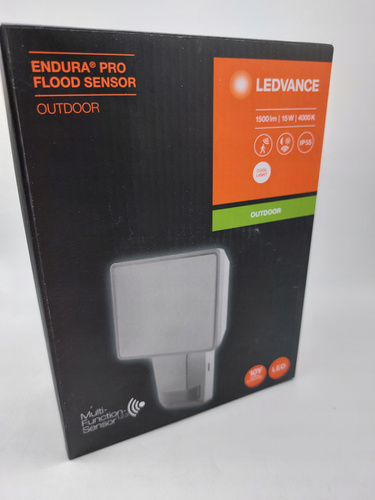 Lalka Steffi W Dresie