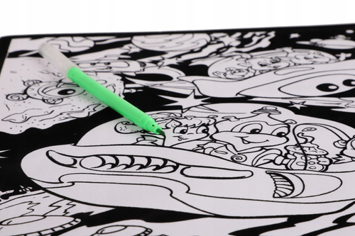 KOLOROWANKA VELVET 2 OBRAZKI +5 PISAKÓW FOLIA MIX WZORÓW pak 144/12
mandale, paw, słońce hinduskie, motyle, żyrafa,tygrys ) 
38, 5X 28 CM