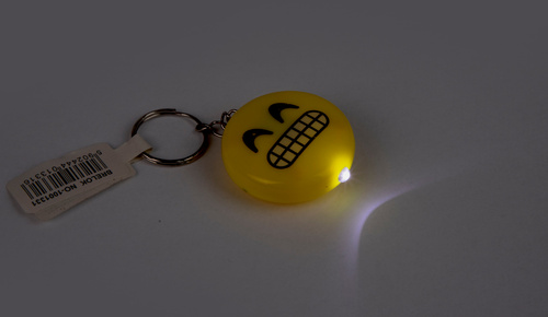 BRELOK EMOTKI ŻÓŁTE ŚWIATŁO