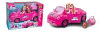 LALKA W CABRIO Z PIESKIEM, pak 18 
zestaw zawiera lalkę, pieska, kosz piknikowy, zabawkowe autko cabrio z otwieranymi drzwiami i bagażnikiem, 
wymiary produktu: 27,7 x 14,7 x 19 cm
