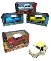 AUTO TRABANT, pak 144 
samochodzik zabawkowy z otwieranymi drzwiami, 
różne warianty kolorystyczne