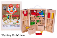 NARZĘDZIA DREWNIANE W ZAMYKANEJ SKRZYNCE  / 20
Wymiary 21x8x31 cm
Waga : 1245g
