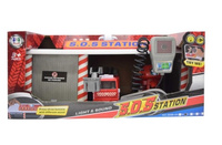 BAZA DLA WOZU STRAŻACKIEGO GARAŻ Z AUTEM STRAŻY POŻARNEJ