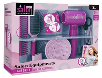 ZESTAW FRYZJERSKI DELUXE, pak 24, 
zestaw piękności do stylizacji włosów. W pudełku między innymi: suszarka, dwie pary nożyczek, grzebień. 
zestaw wymaga 3 baterii (nie są zawarte w zestawie)
wymiary pudełka: 33 x 8,8 x 24,5 cm