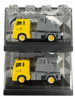 TRUCK KOPARKA/DŹWIG W KLOCKU, pak 192/96 
ciężarówka w dwóch różnych wzorach w klocku- z koparką lub hakiem dźwigu, 
wymiary klocka: 8,9 x 4,4 x 6,1 cm