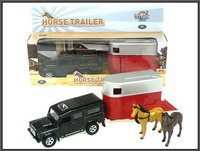 SAMOCHÓD LAND ROVER Z PRZYCZEPĄ DO TRANSPORTU KONI