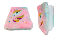 NOTES PLUSZ JEDNOROŻEC Z GWIAZDKAMI, pak 60 
pluszowy pamiętnik/dziennik/zeszyt, jednorożec z gwiazdkami, serduszkami i brokatową grzywą, różne kolory, 80 stron, 
wymiary 21 x 14,3 x 2 cm